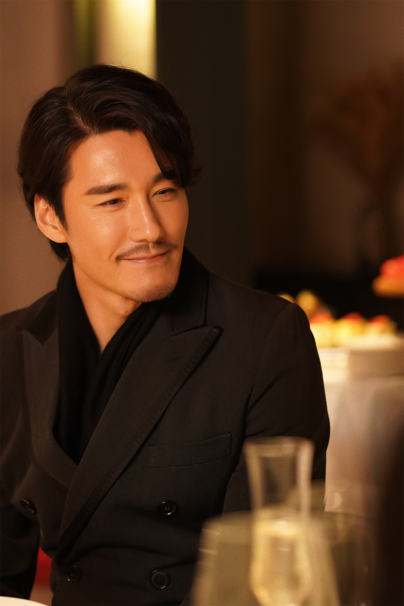 是霸总亦是绅士双面胡兵诠释温暖守护