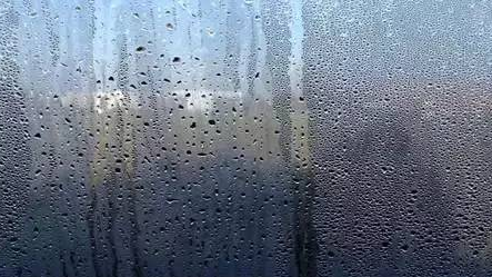 汽车玻璃起雾了怎么办