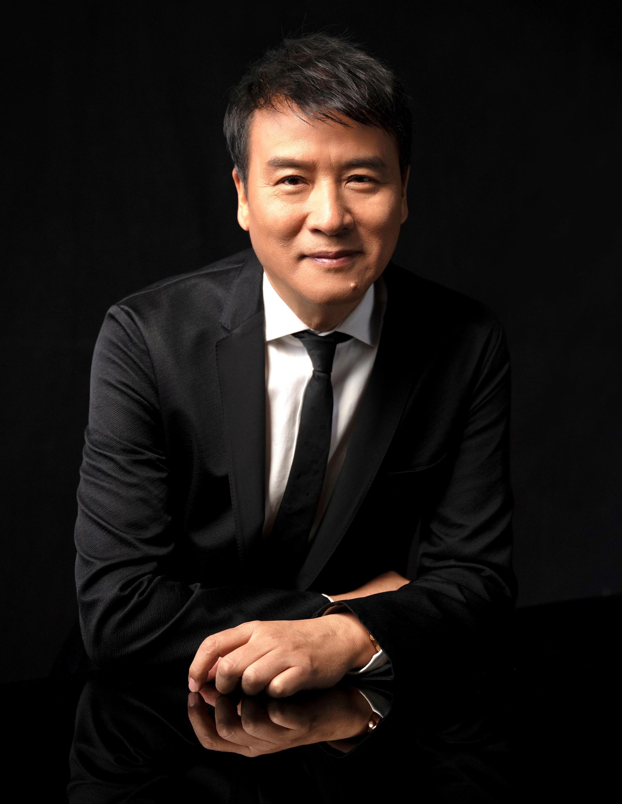 战旗飘飘|叶小纲|交响乐团_新浪新闻