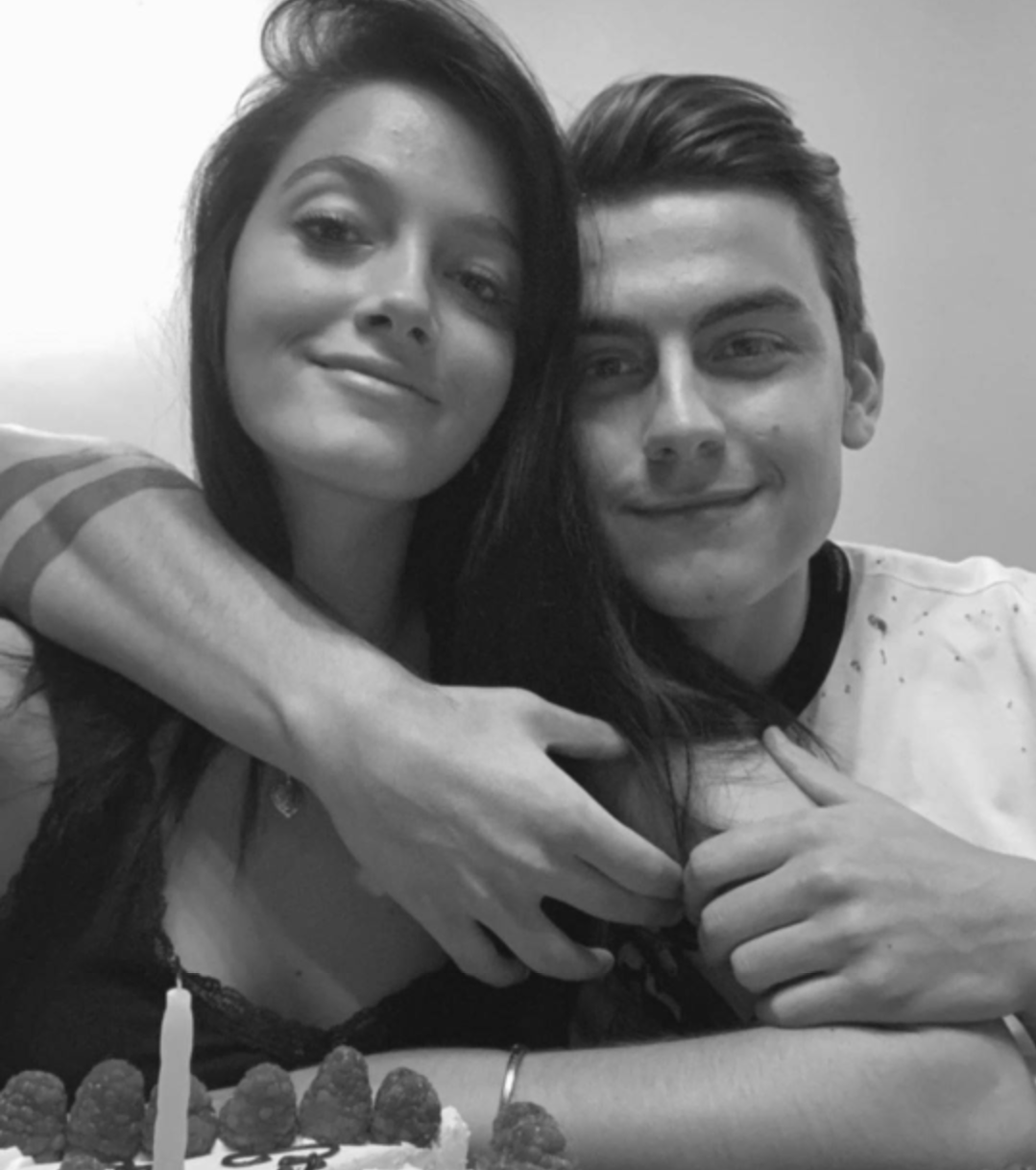 尤文图斯球星迪巴拉晒出近日的生活照,看来他身体恢复的不错