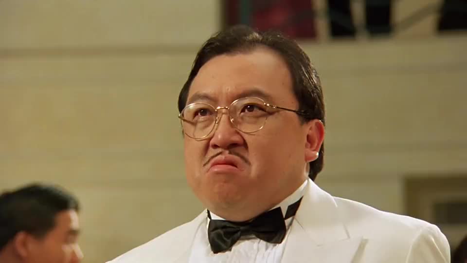 王晶秀肥螳螂拳,号称失传百年杀人不见血,谁料被星爷杀虫剂搞定