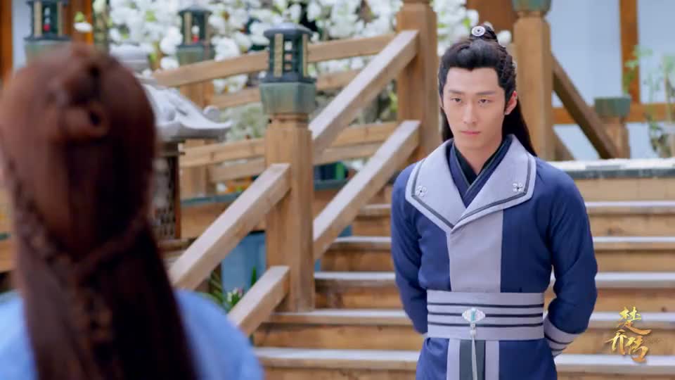 燕洵高兴极了,还去挑礼物