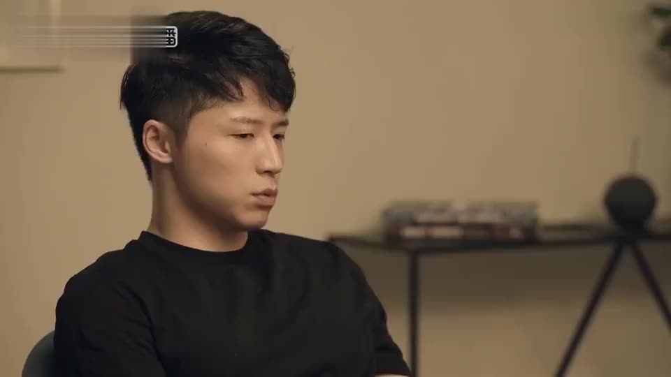 同一屋檐下:王天奇刘可力因迟到扣钱起争执?邓紫棋一句话总结!