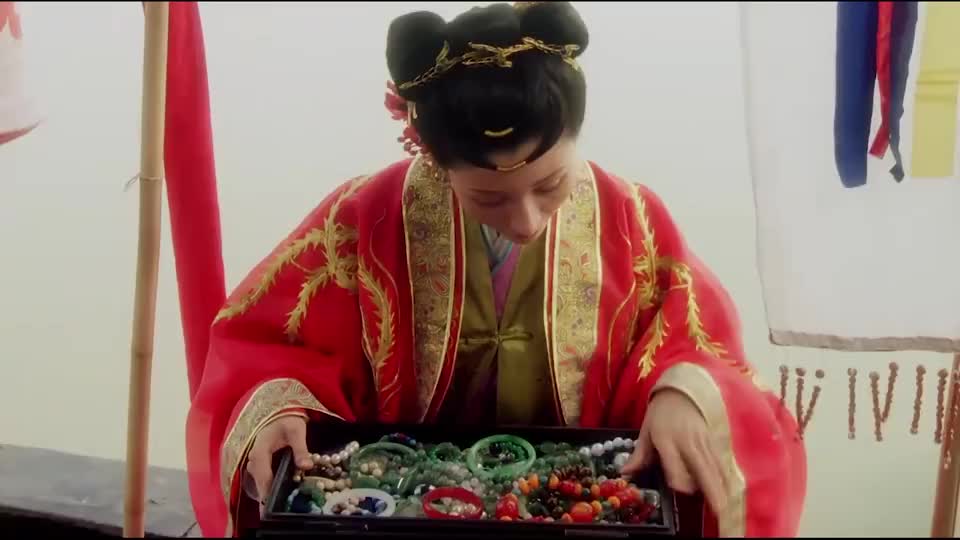 杜十娘装穷被丈夫卖掉却不知她有个价值连城的百宝箱