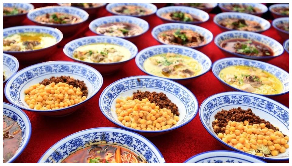 面馆老板免费分享，重庆小面制作流程，从小料到臊子一一为你讲解休闲区蓝鸢梦想 - Www.slyday.coM