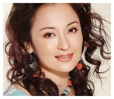 金庸女郎王璐瑶中俄混血被万梓良小三后嫁百亿富豪