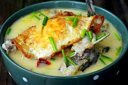 鲫鱼荷包蛋 做到这两点 才能保证汤汁洁白 味道咸鲜