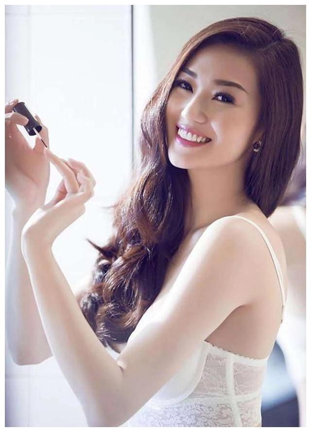 越南第一长腿美女庆媚