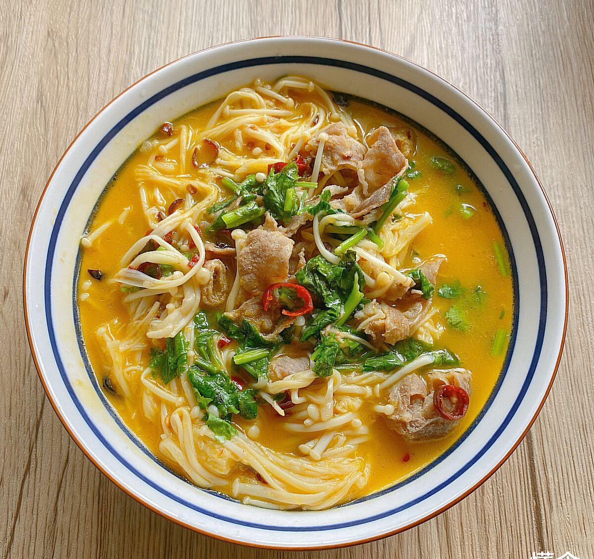 家常经典菜品:金汤肥牛,色泽金黄,口感细腻,味道超鲜美__财经头条