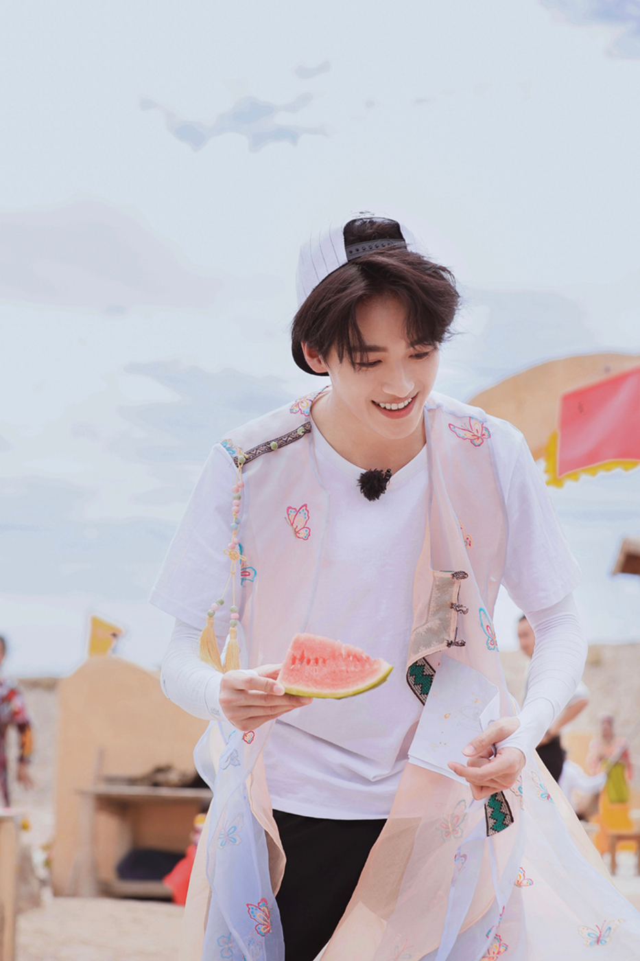 何洛洛《极限挑战宝藏行》高能收官 萌新逆袭综艺喜剧人