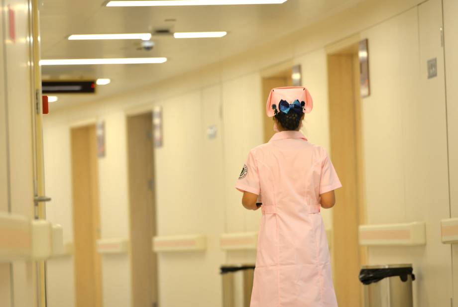 当断则断评判性思维让护理护理工作不受其乱