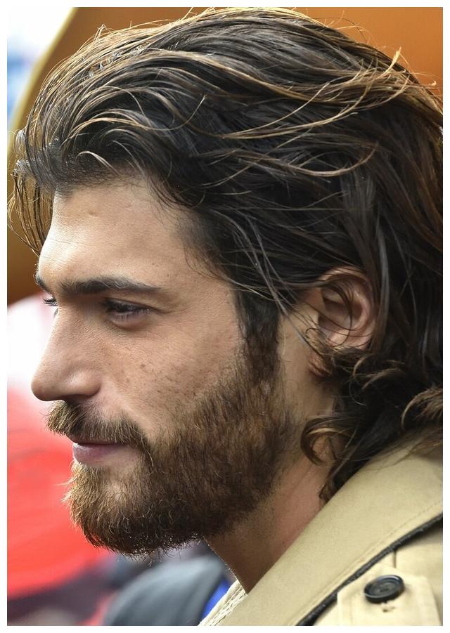 酷帅的canyaman在罗马拍片坎·雅曼canyaman土耳其学霸男演员,32岁