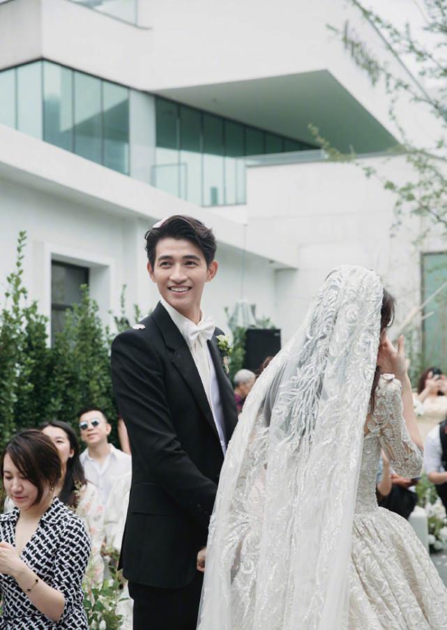 李志结婚现场版图片