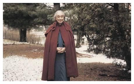 虽然南正裕认为是自己的问题,可是他的丈母娘心里却