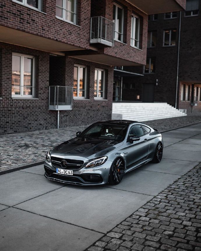 梅赛德斯 奔驰 amg c63s coupé_高清图集_新浪网