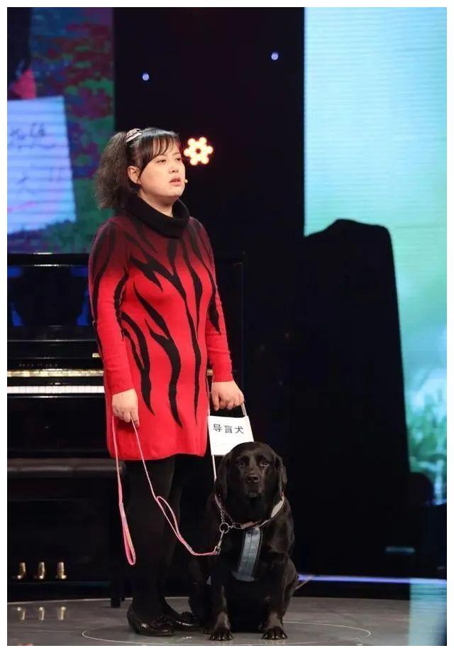 盲人钢琴调律师陈燕