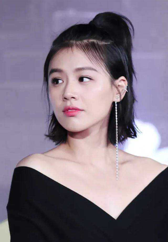 马思纯唯美写真照,魅力动人!__财经头条