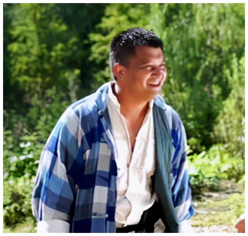 寇占文和李连杰师出同门,在演艺圈不温不火,最终只能选择当导演