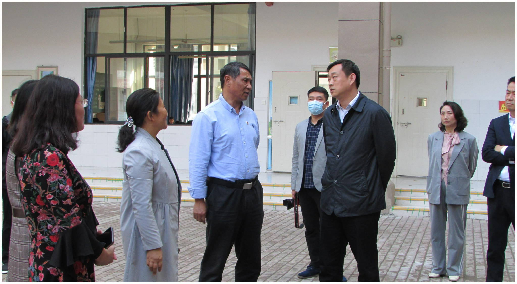 张治怀一行莅临新密市金凤路小学检查指导文明创建工作