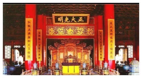 宋朝官员上朝为什么都带着“长翅帽”？原因很简单