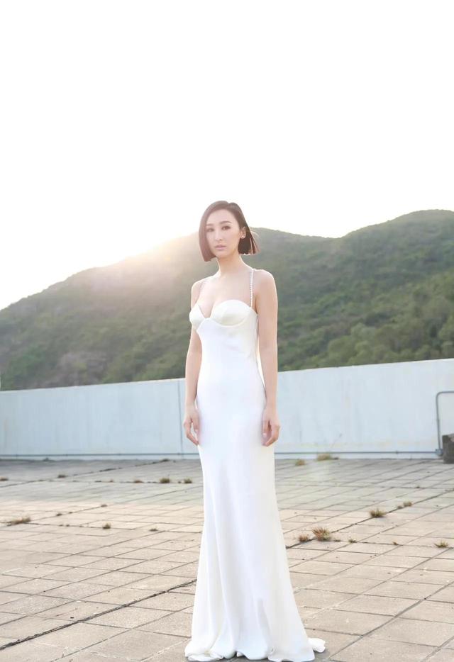 高海宁--魅力女人!__财经头条