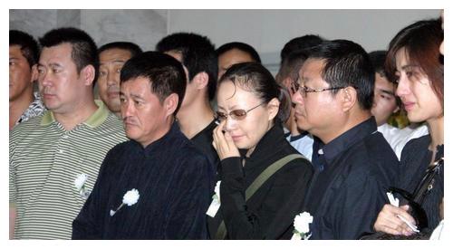 也因此很多人对高秀敏非常喜欢,可命运不济,高秀敏在46岁时就因病去世