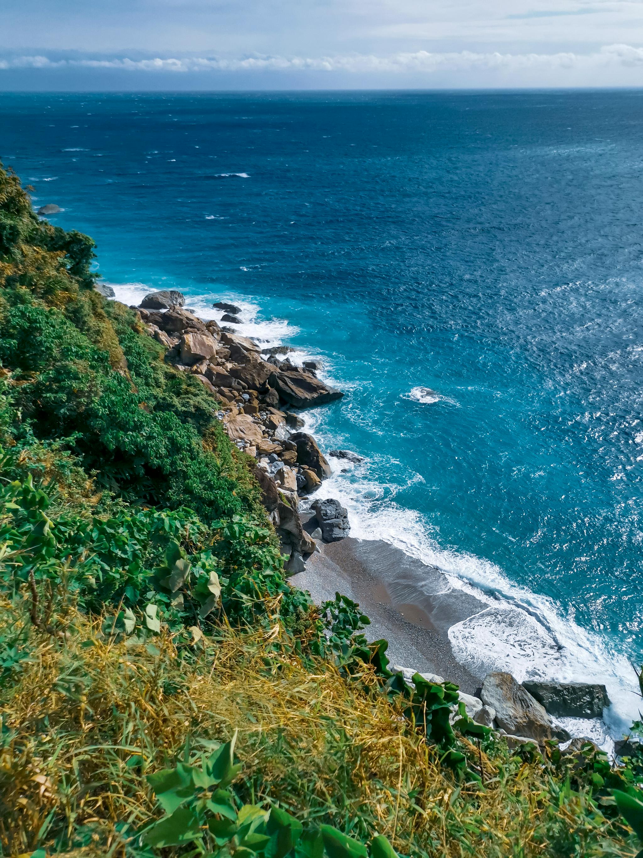思窝森图腾:清水断崖位于苏花公路上,世界第二大断崖,台湾十景|清水