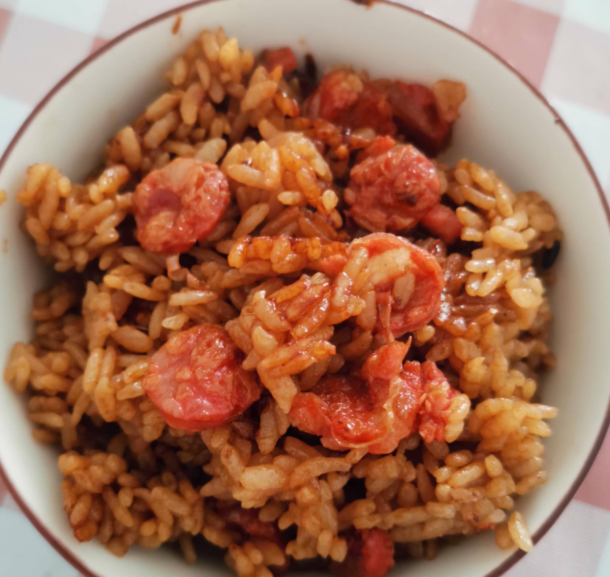 电饭煲腊肠焖饭