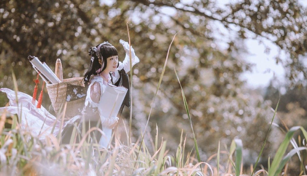 剑网3未烬花萝cos:月悬清秋引,关山魂梦长