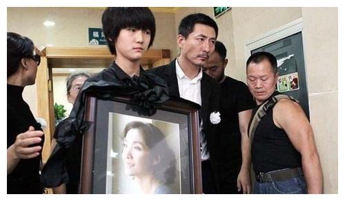 戏里为死敌戏外是兄弟为何他生活幸福张子健却抛妻弃女