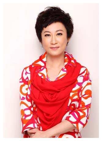 著名主持人刘元元,因公开怼涂磊被网络暴力,后不敢