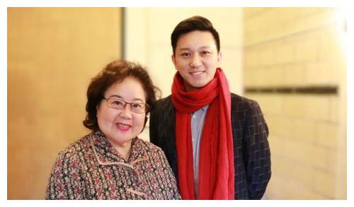 小常宝齐淑芳赴美不归撇下父母和丈夫逃离祖国另有隐情