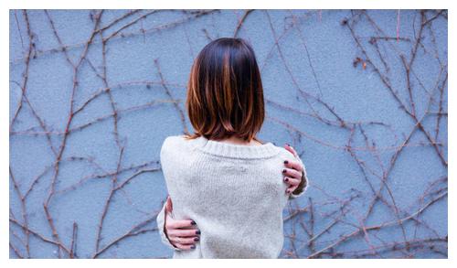 37岁大龄剩女的婚姻观,宁愿孤独终老,也不愿嫁给三观不合的人