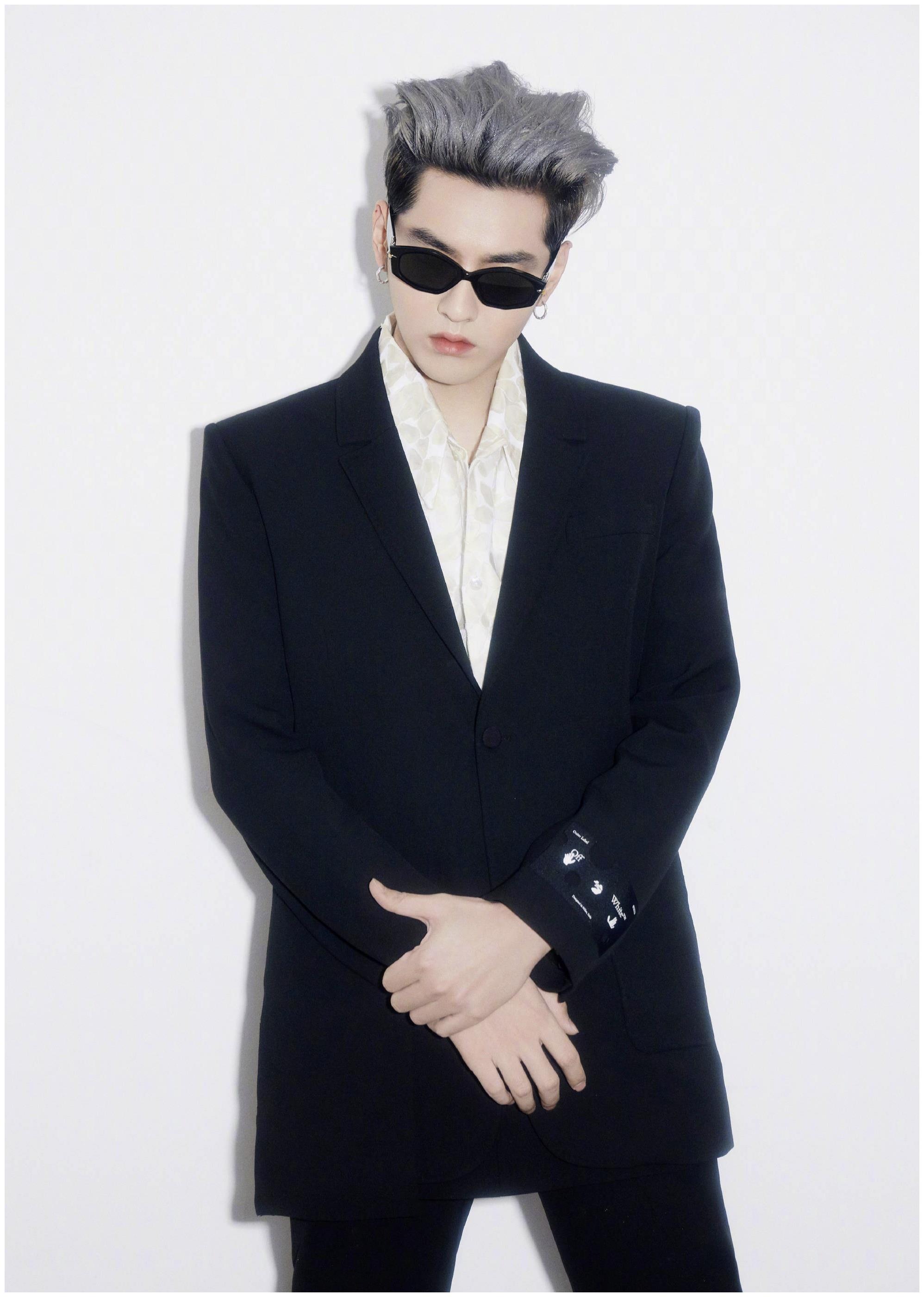 吴亦凡凉凉业内人士反应微妙网红编剧纷纷道歉明星发声极少