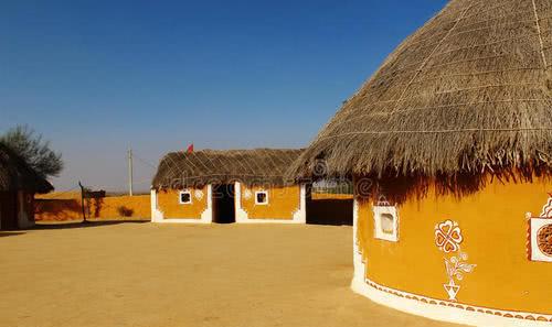 印度有个"安全村庄",500年从不装门,村里女性苦不堪言