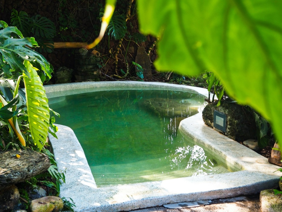 中国顶级温泉:腾冲热海,因水质丝滑如牛奶而游人如织,此生必去_高清