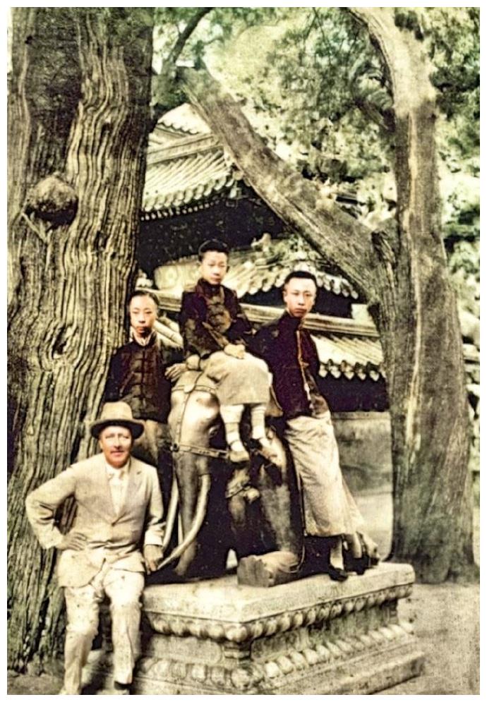 老照片,庄士敦镜头下的清王朝,观后恍如隔世|庄士敦|溥仪|婉容_新浪新闻