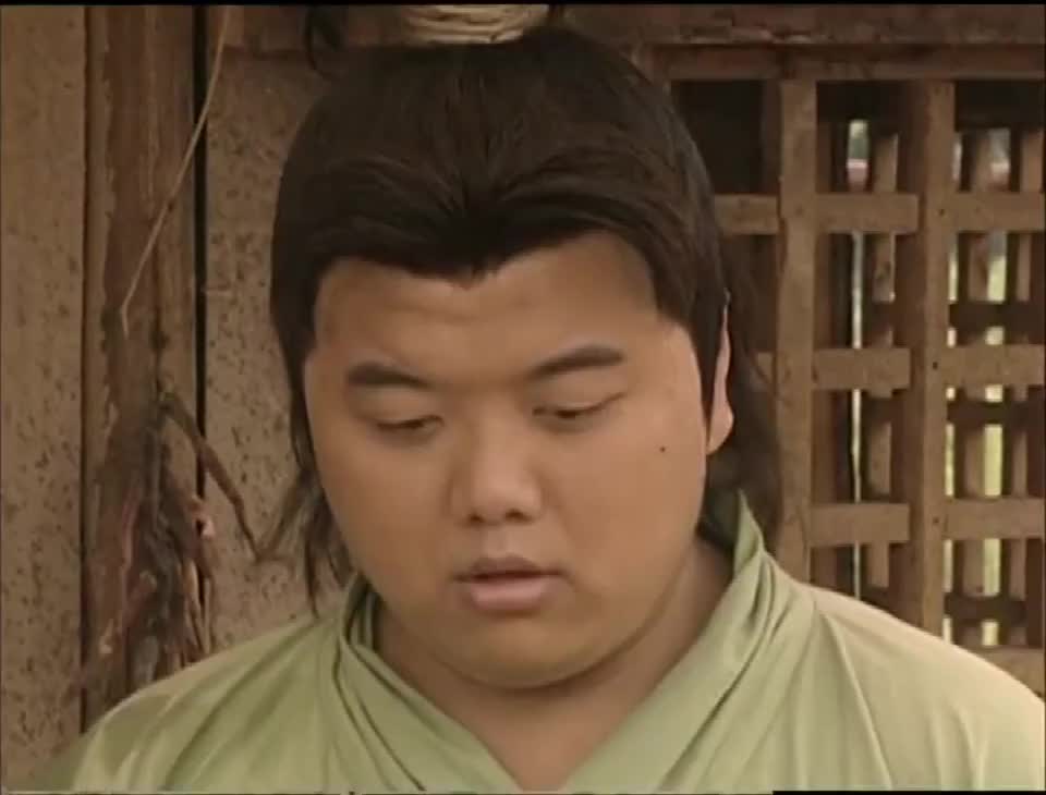 隋唐英雄传:才吃了两碗饭就被嫌弃,程咬金:不是说军营能管饱吗