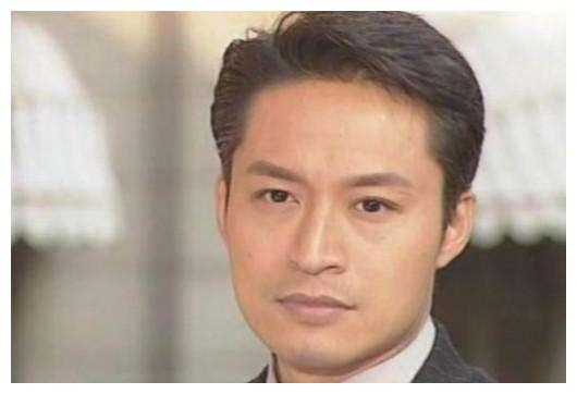 琼瑶剧的男神李志希长相古典演技棒古巨基成御用男主