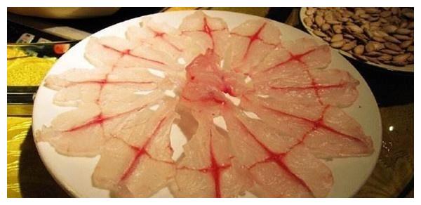 為什麼吃生魚片時 日本人吃海水魚 中國人卻要吃淡水魚 互動頭條 為什麼吃生魚片時 日本人吃海水魚 中國人卻要吃淡水魚 互動頭條