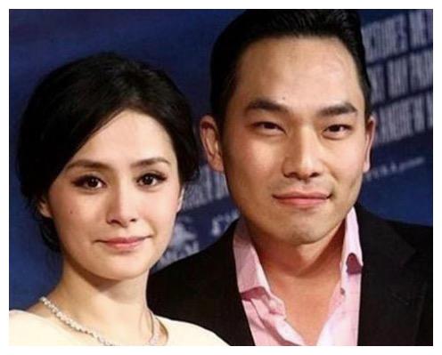 郑秀妍首次公开恋情？权宁一晒亲密图庆生，剪影依偎，情侣标配|郑秀妍|少女时代|庆生_新浪新闻