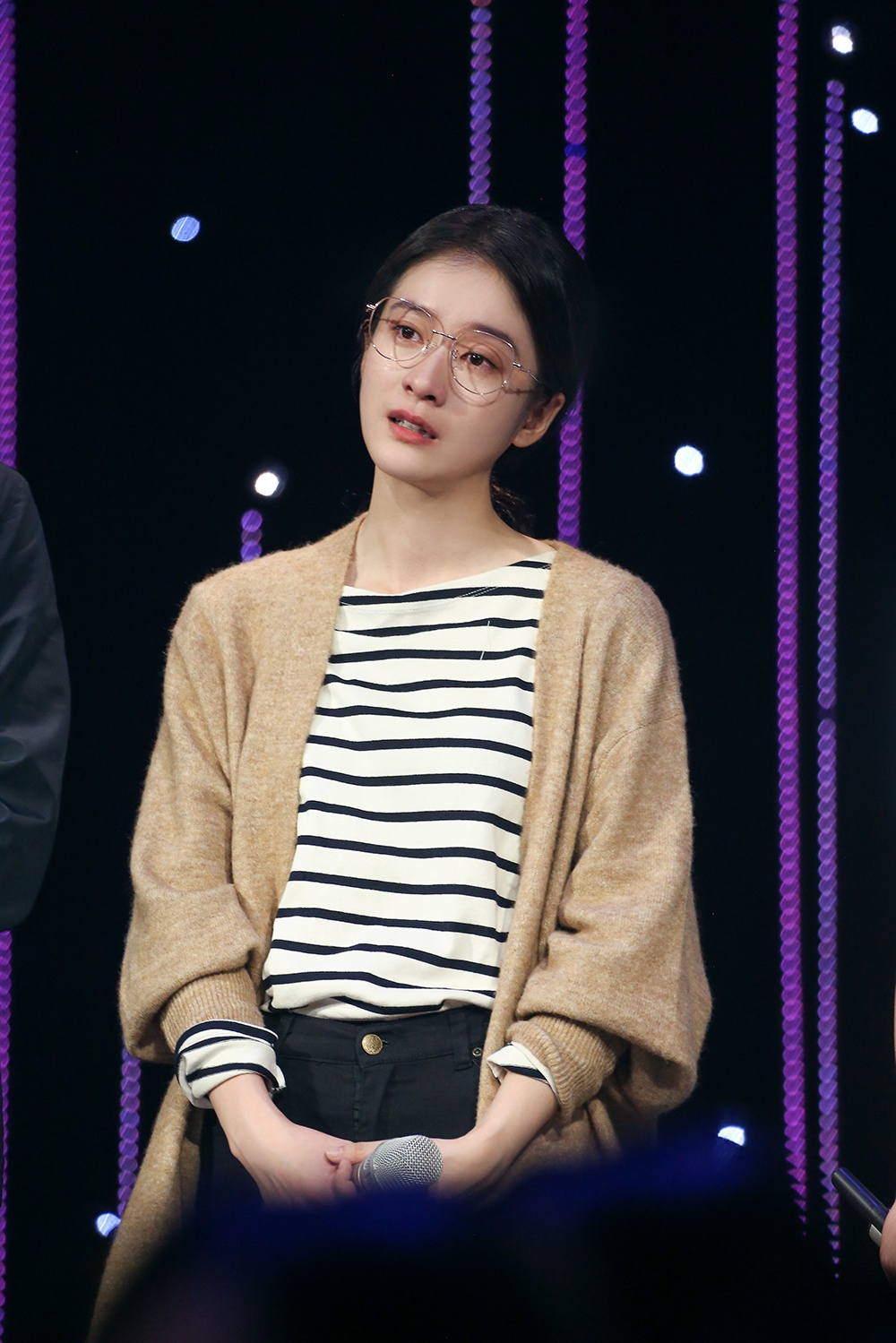 张雪迎青春在大地重现扶贫人物故事真挚演绎扣人心弦