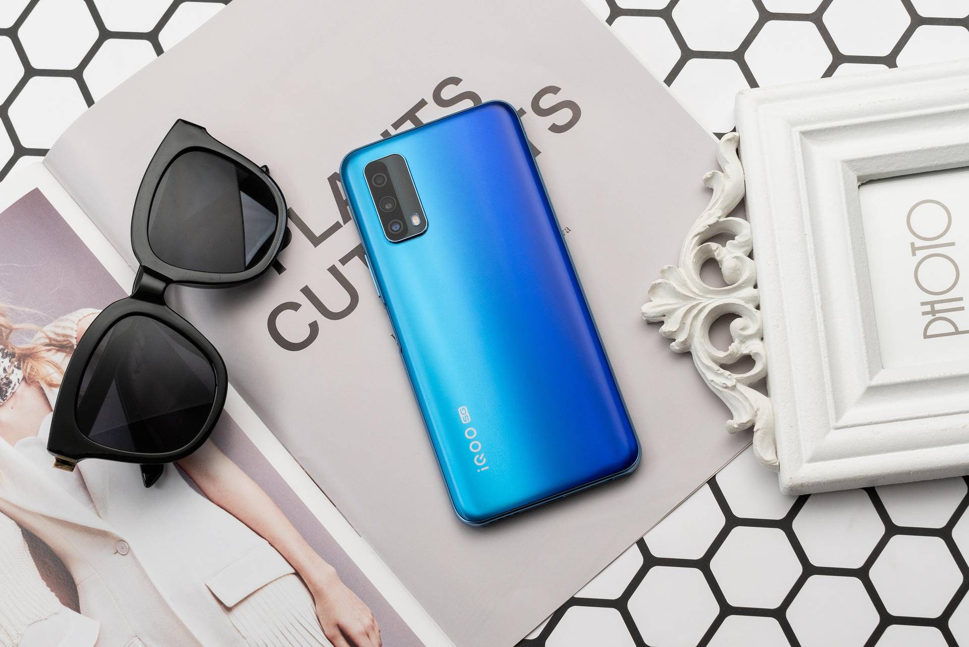 美图呈上!iqoo z1x既有高刷屏,又有大电池,夏日用机更畅爽