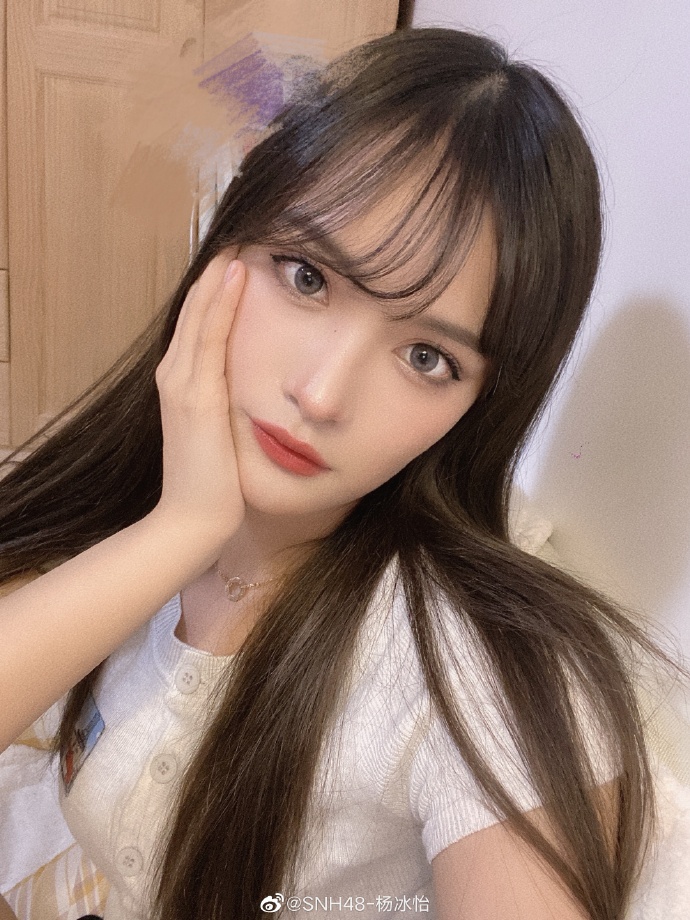 snh48-杨冰怡美女歌手迷人写真美照好漂亮