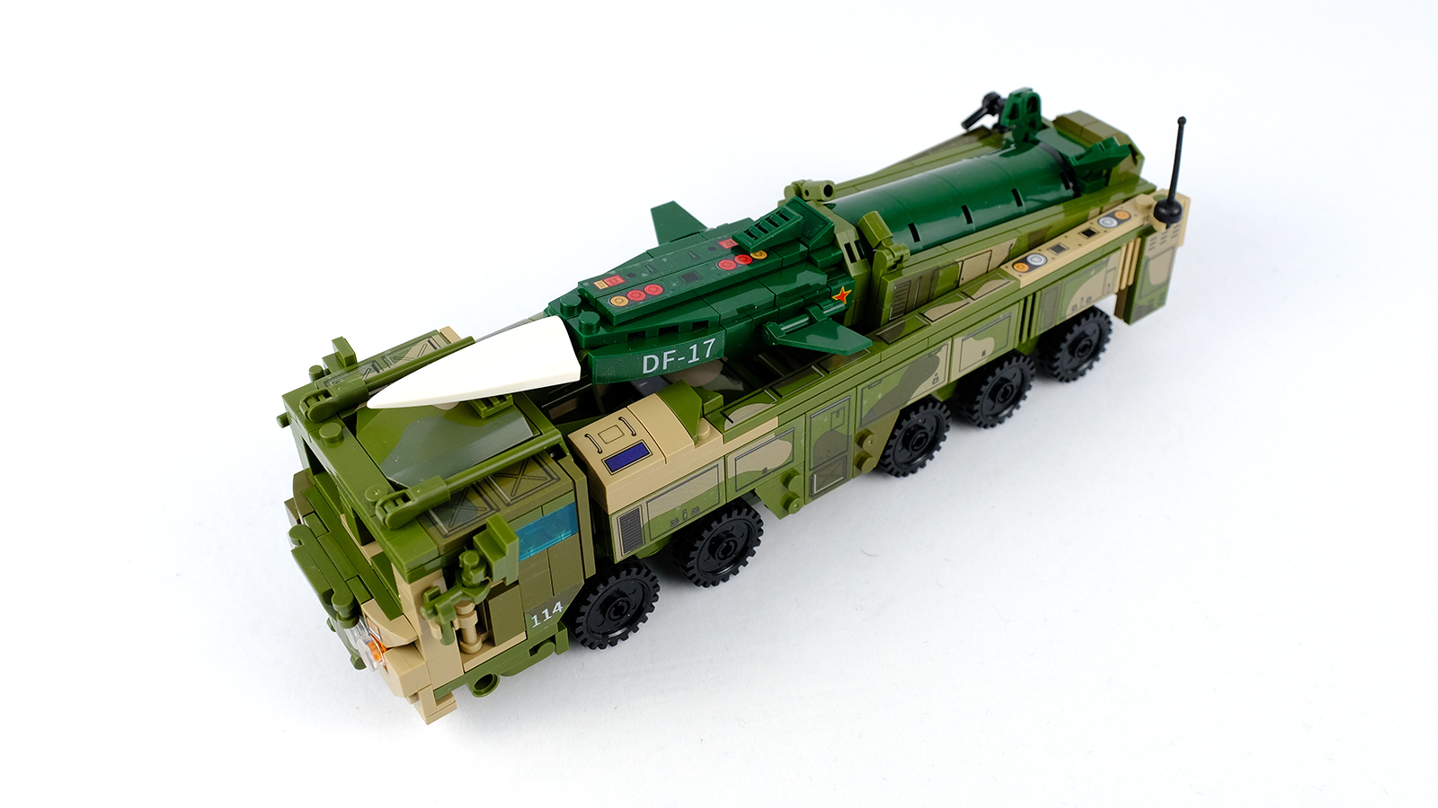 八合一的东风17导弹发射车能否得到8份的快乐呢