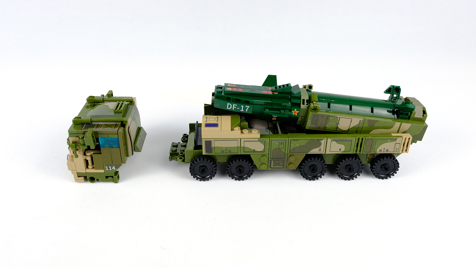 八合一的东风17导弹发射车能否得到8份的快乐呢