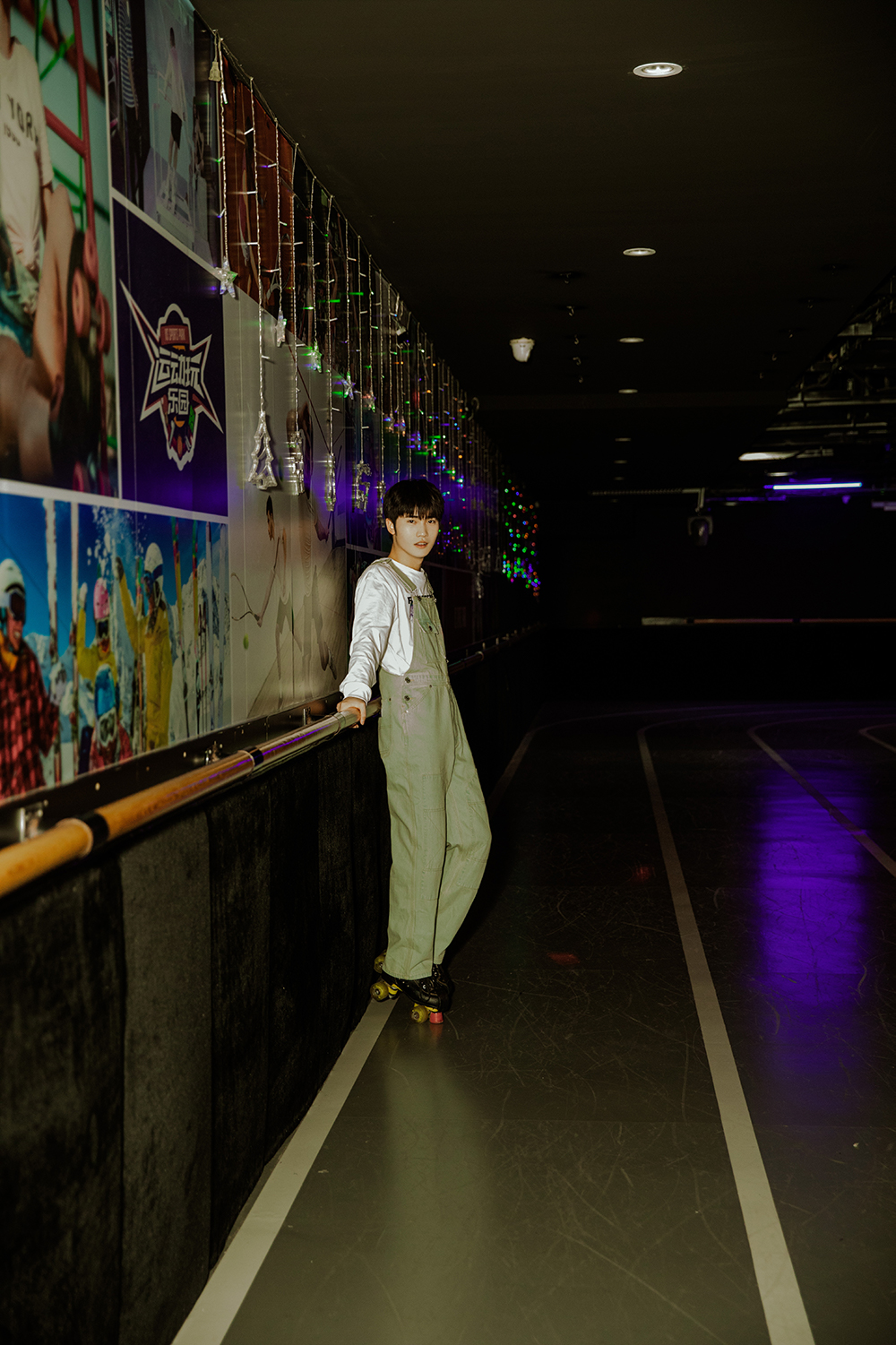 张翊峰春日写真曝光阳光少年治愈感满满