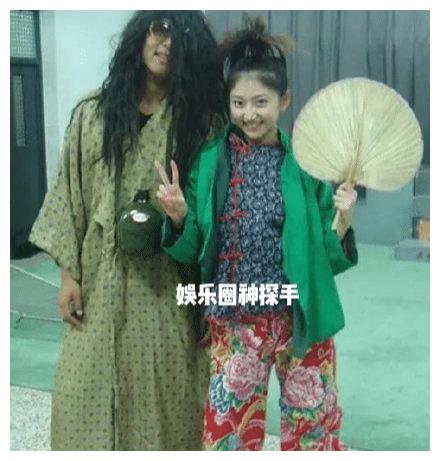 本以为杀马特是张彬彬的独有造型，却没想到景甜也曾参与其中！休闲区蓝鸢梦想 - Www.slyday.coM