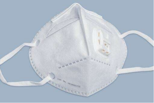 为此,研究能防病毒的透明口罩便展开了,对于聋哑人来说,这更将是一个