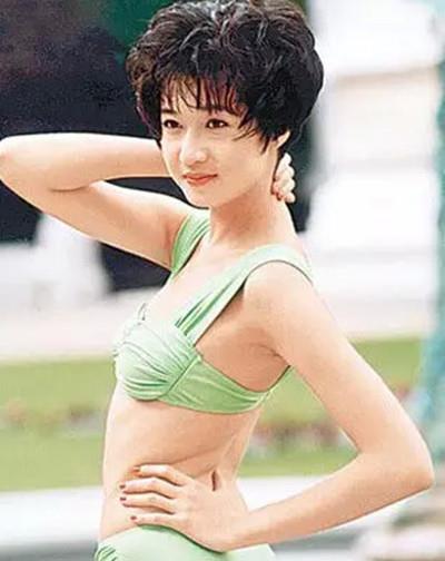 吴绮莉年轻时有多美看看那时照片就知成龙为啥说出经典名句了